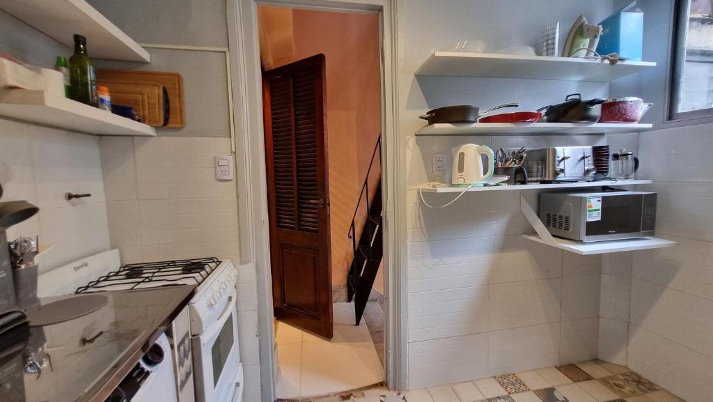 Spacious Family Apt for 8: Heart of Buenos Aires! - 5