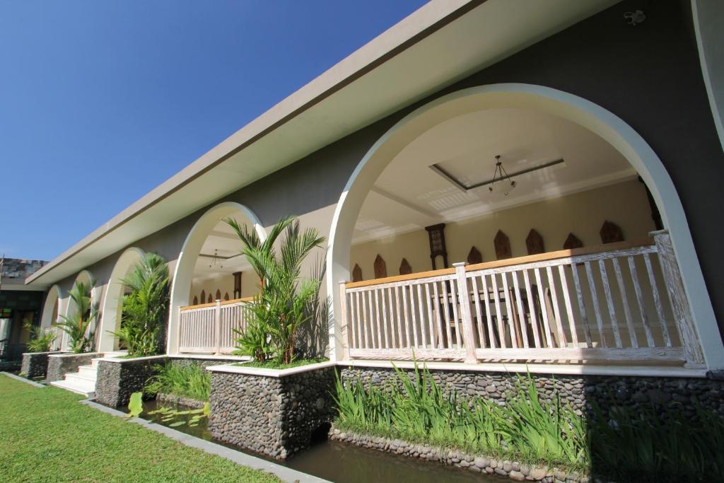 The Westlake Hotel &#038; Resort Yogyakarta