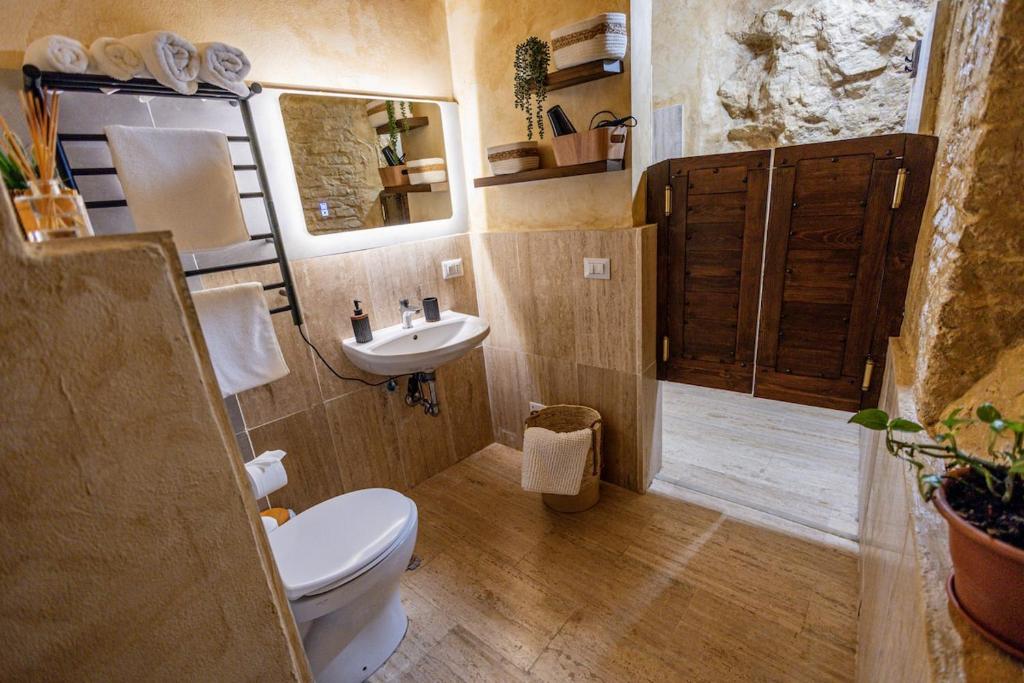 Charming Private Underground Roman Retreat Self Check-In - 3