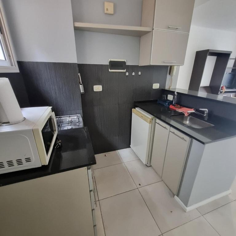Modern apartment with private patio - 4
