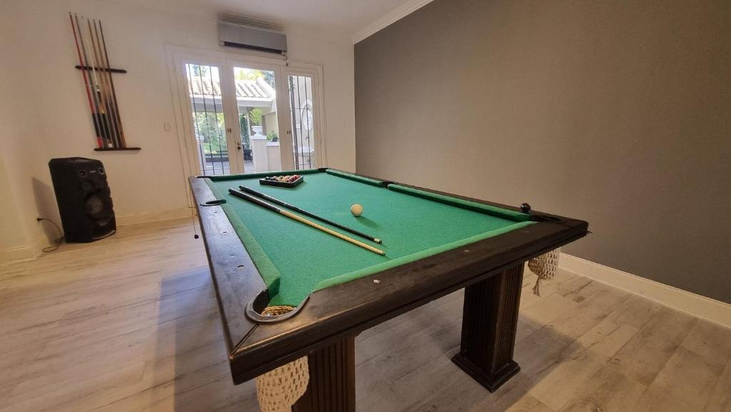 Top House Martínez: Pool Table, Grill, Smoker - 1