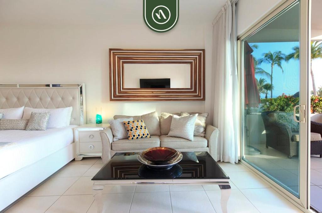 Amazing Studio with Terrace Overlooking the Ocean - 5