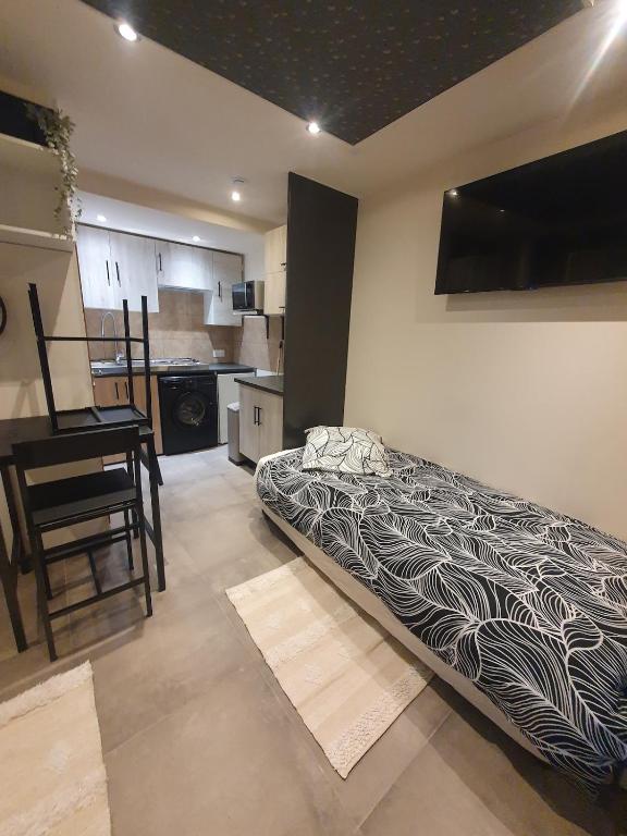 Studio cozy et moderne en rez de chaussée - 2