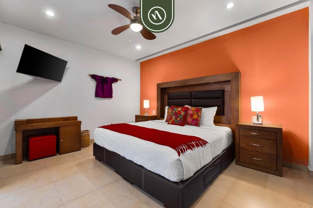 Elegant 2 BR Condo with Amazing Rooftop Pool - 2