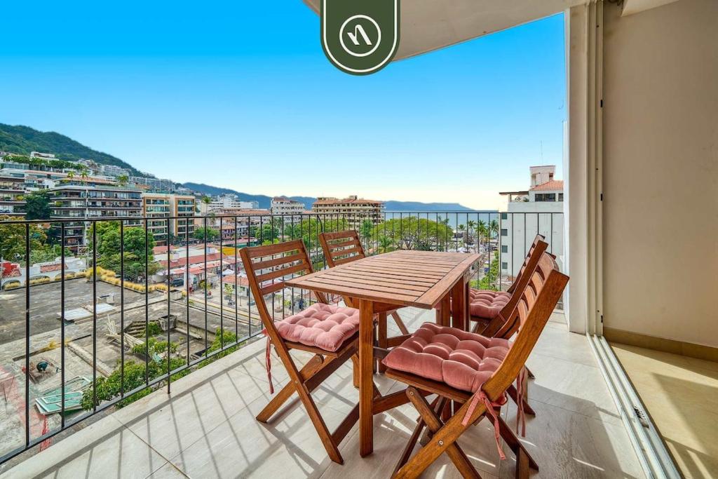 Luxury 2 BR in Romantic Zone - Rooftop Pool - 4