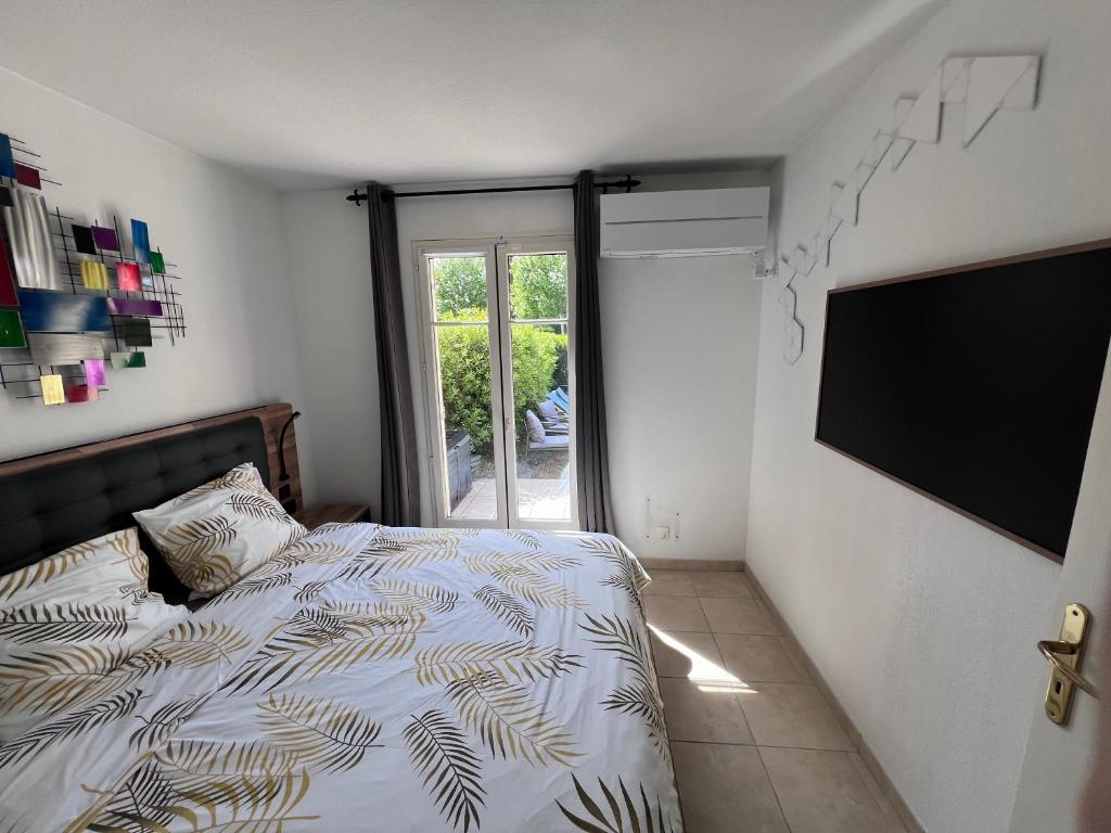 Appartement T2 avec jardin privé, piscine et barbecue - 2
