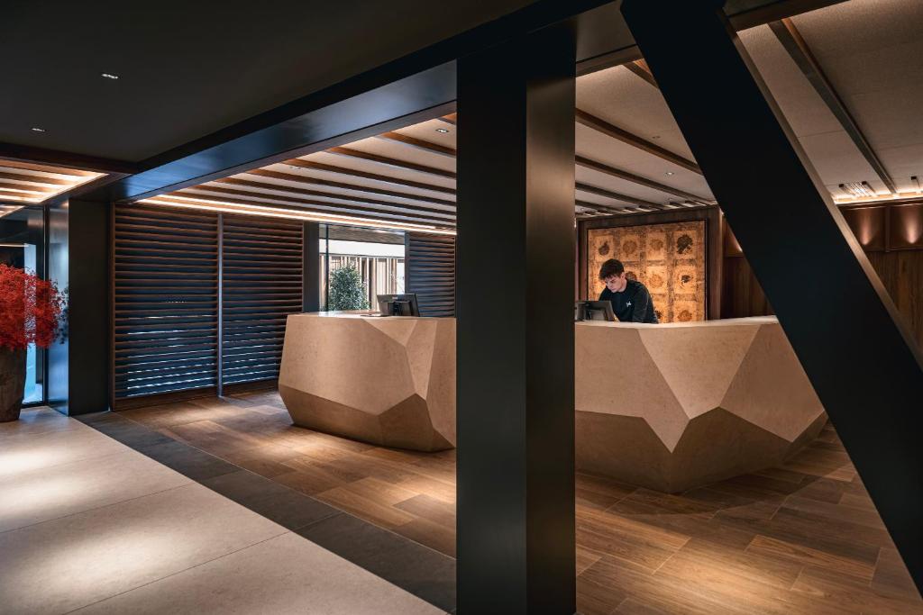 ル パルク オテル オベルネ&スパ (Le Parc Hotel Obernai & Spa) フロント・ロビー