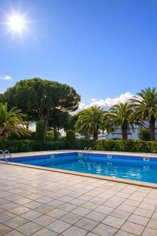 Studio Cabine - Clim - Wifi - Parking - Terasse - Piscine - 4