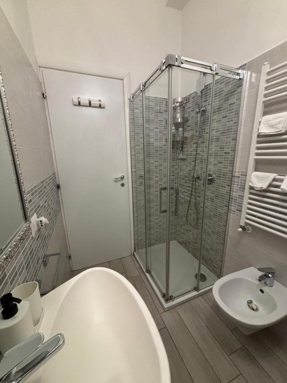 Como Hub Apartment - 5