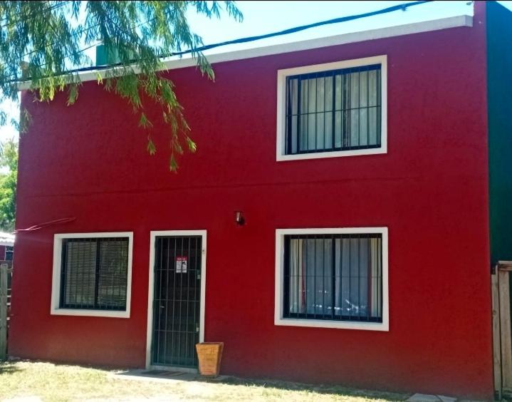 250mt de la playa Equipada para 6 personas en 2 dormitorios, distribuídos en 2 niveles y con WiFi de alta velocidad Mínimo 2 noches - 1
