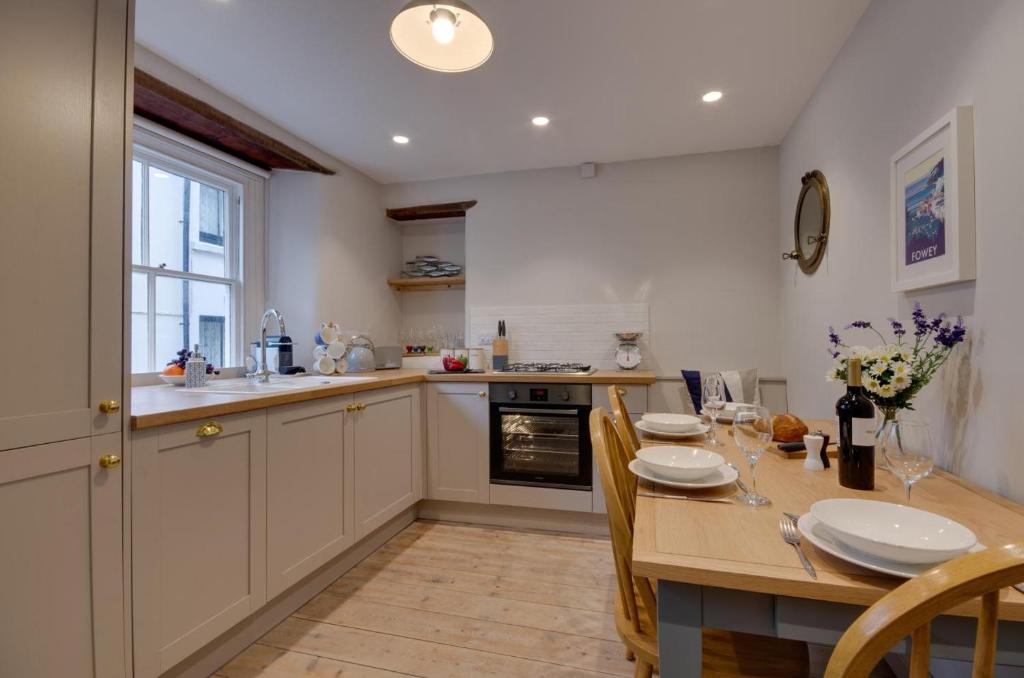 3 Bed in Fowey - photo 3