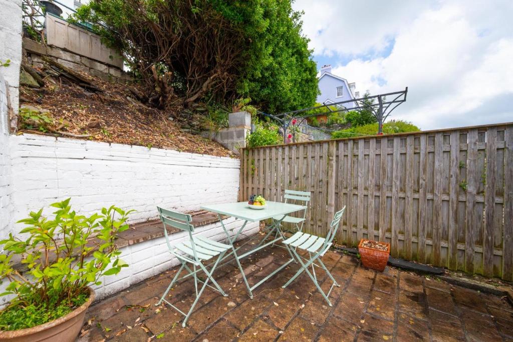 3 Bed in Fowey photo 6