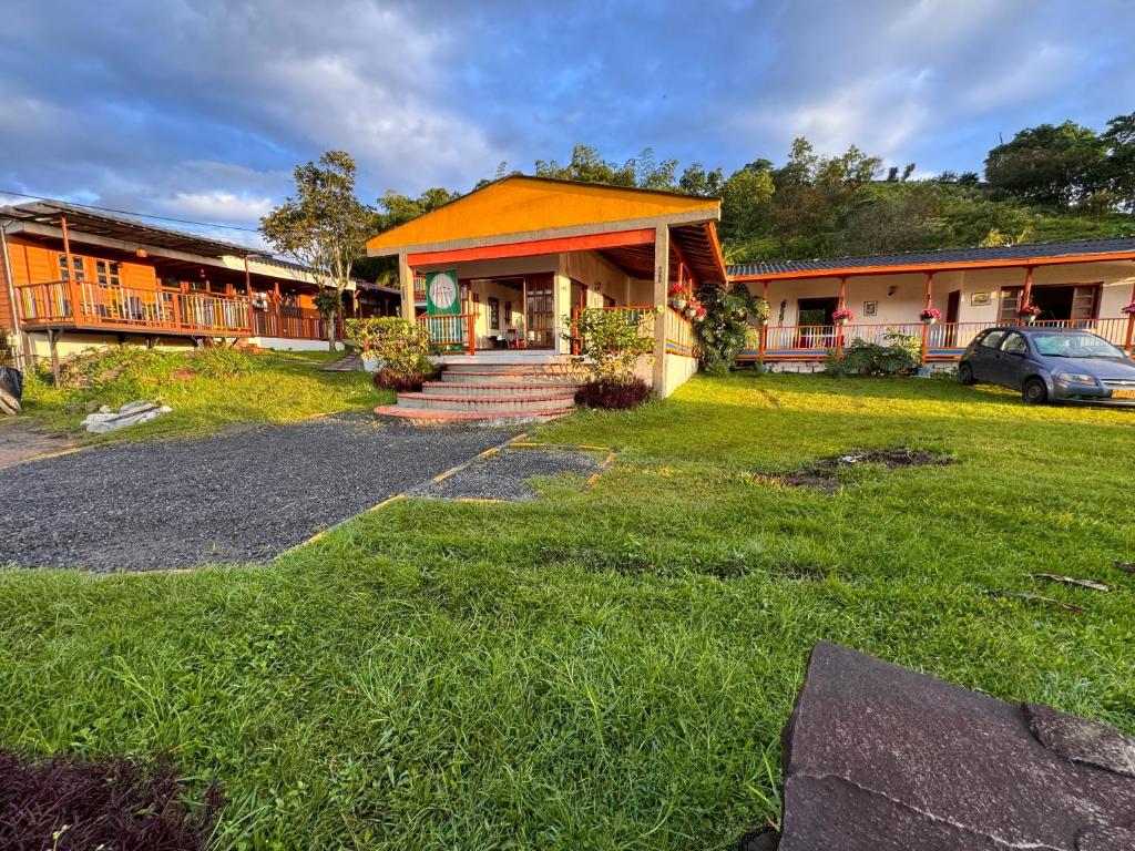 Kumanday Lodge - 1
