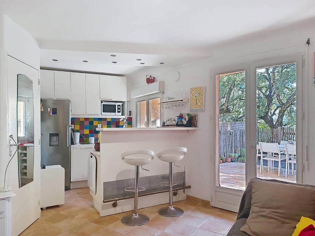 T2 Cabine 33m², Terrasse, Parking, 6 Pers - FR-1-610-123 - 1