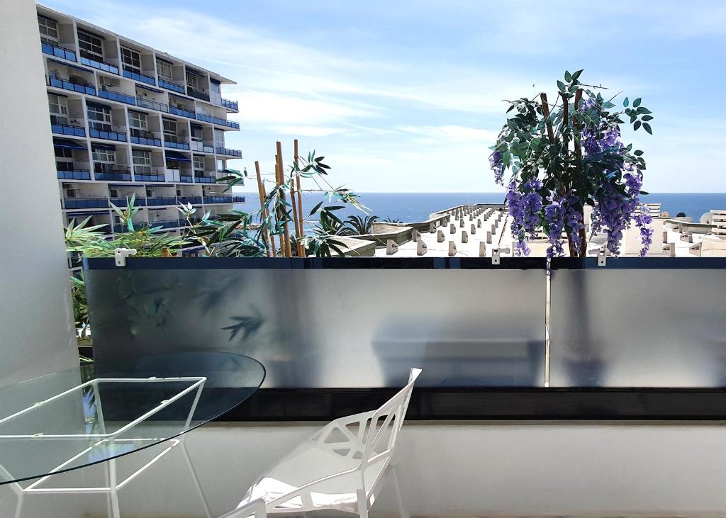 SKOL 645. Exclusive Three Bedrooms Apartment with Sea Views - 2