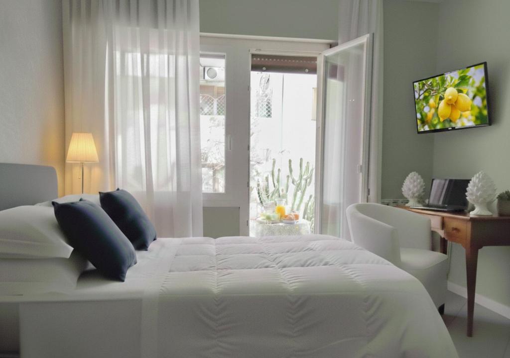 120 Rodionoff Palermo View & Terrace Mondello-Airport Link - 3