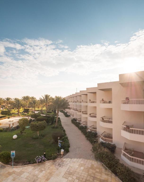 Hurghada Long Beach Resort — Hotel building in Hurghada, Red Sea