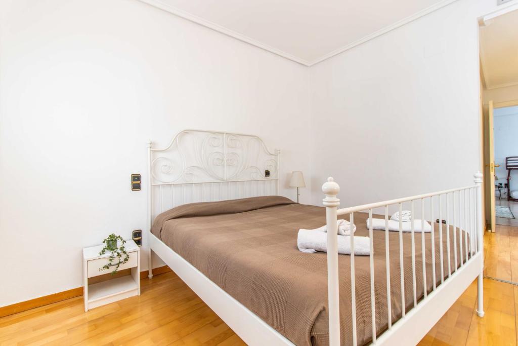 Amplio apartamento junto a la Basílica del Pilar by CABANA Rentals - 3