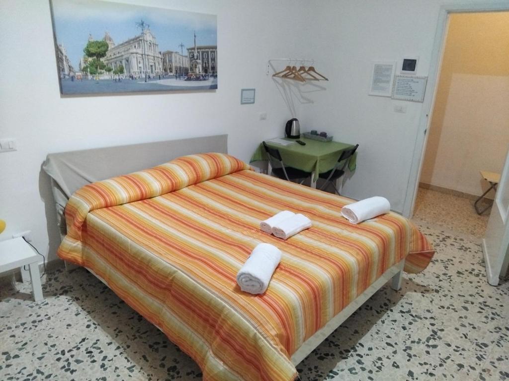 CATANIA AIRPORT ROOM BAGNO PRIVATO iN CAMERA - 4