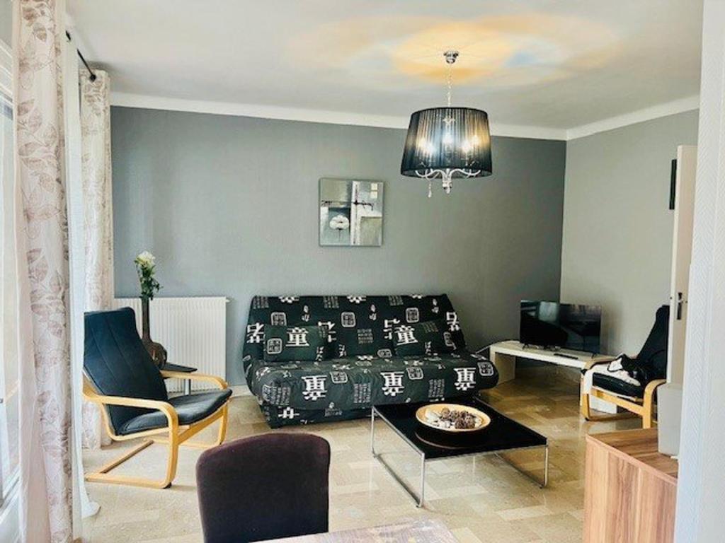 Appartement F2 avec terrasse, 3 pers, proche cures et centre-ville, Amélie-les-Bains - 3
