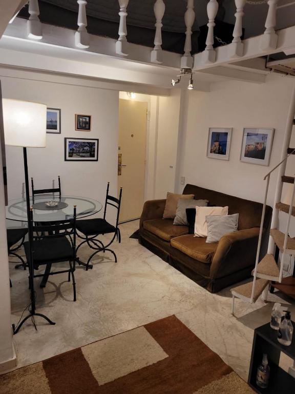 Ayacucho Classic in the heart of Recoleta - 1