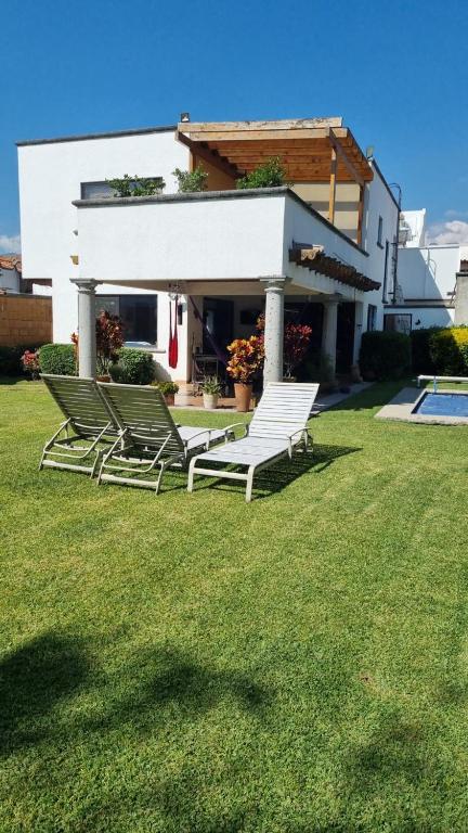 Azalea Paradise - Heated Pool & Garden - 3