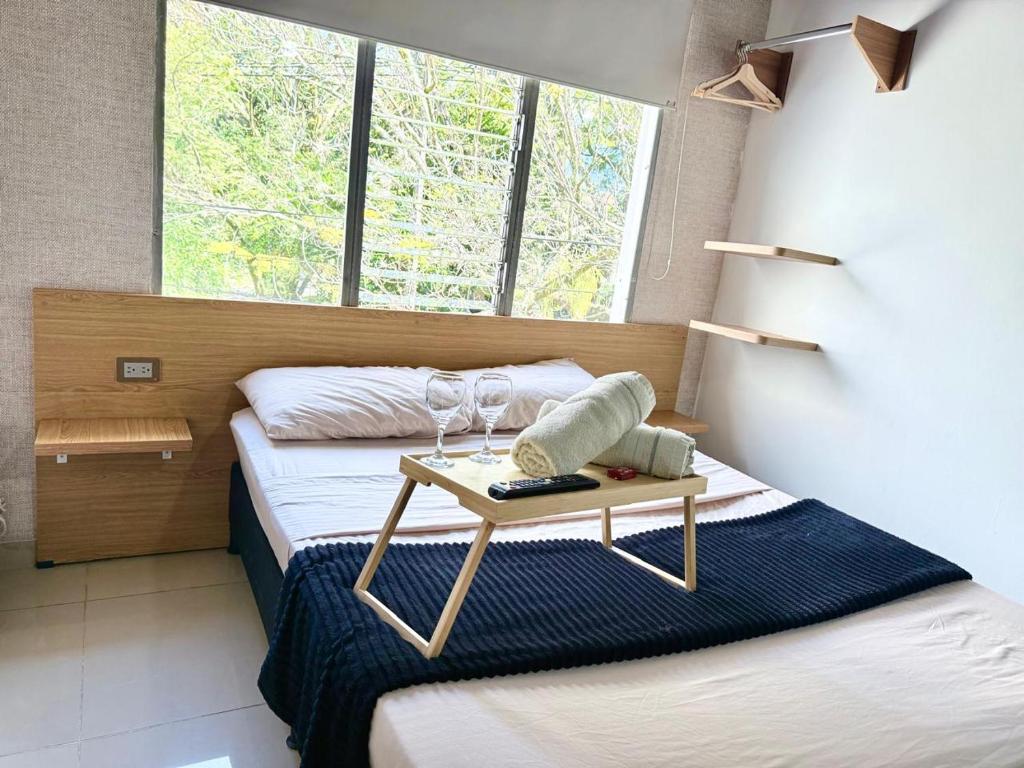 Apartaestudio en Laureles-plaza mayor-Av 33-laundry-wifi - 4