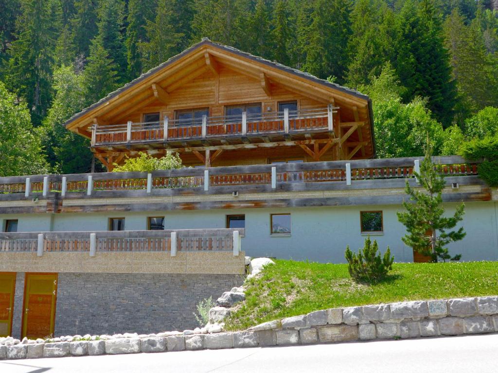 Chalet Chalet Astoria 6 by Interhome - 5
