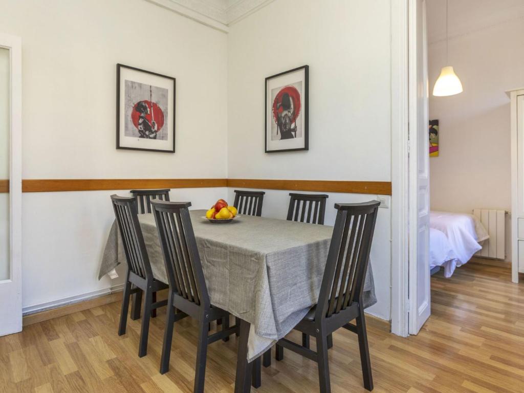 Apartment Rocafort - Plaza España by Interhome - 2