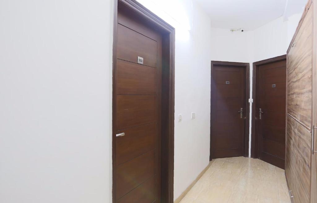 Hotel O New Raj Kamal フロント・ロビー