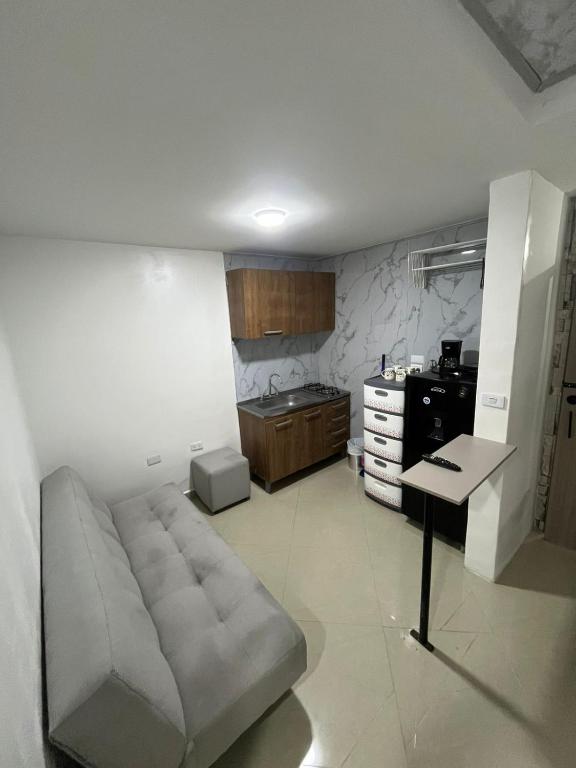 Descanso ideal cerca al Aerop -Vías princip y CC cercanos - 1