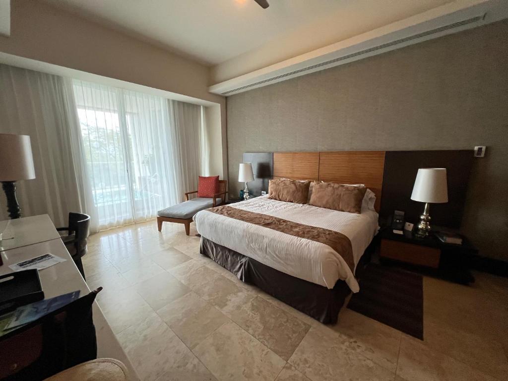 luxury 2bed condo - 2