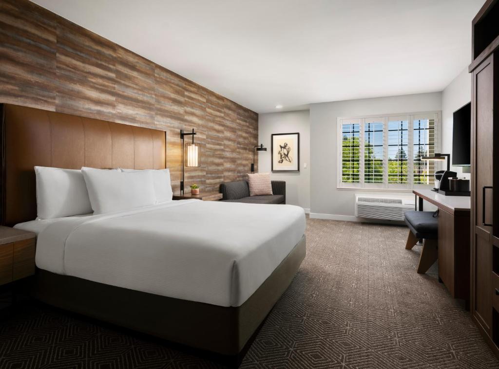 ナパ ワイナリー イン (Napa Winery Inn)