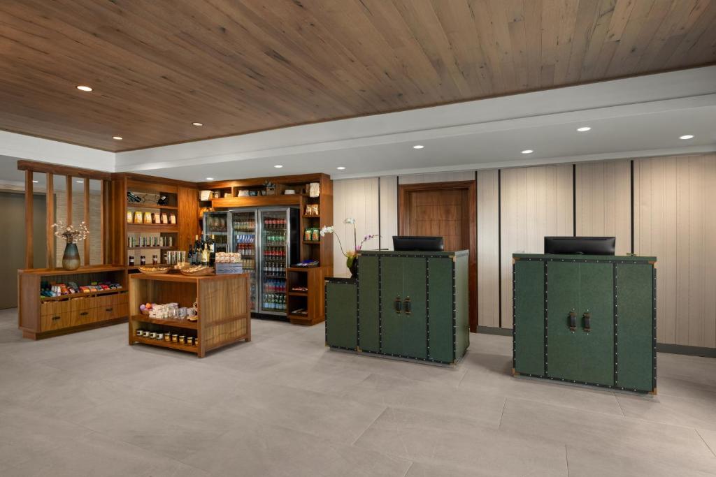 フロント・ロビー