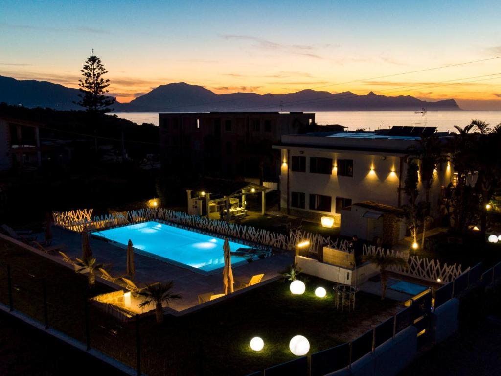 Apartment Lila Wohnung mit Schwimmbad und Meerblick by Interhome - 3