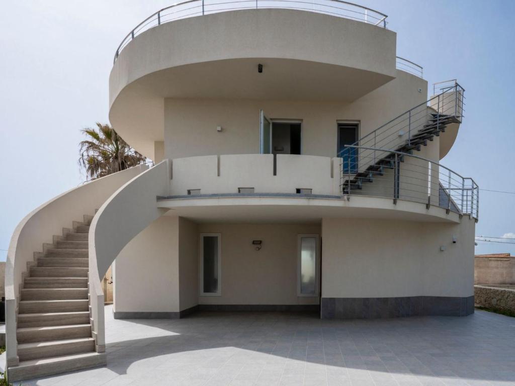 Apartment Wohnung 'Cicirata Sea Beach by Interhome - 2