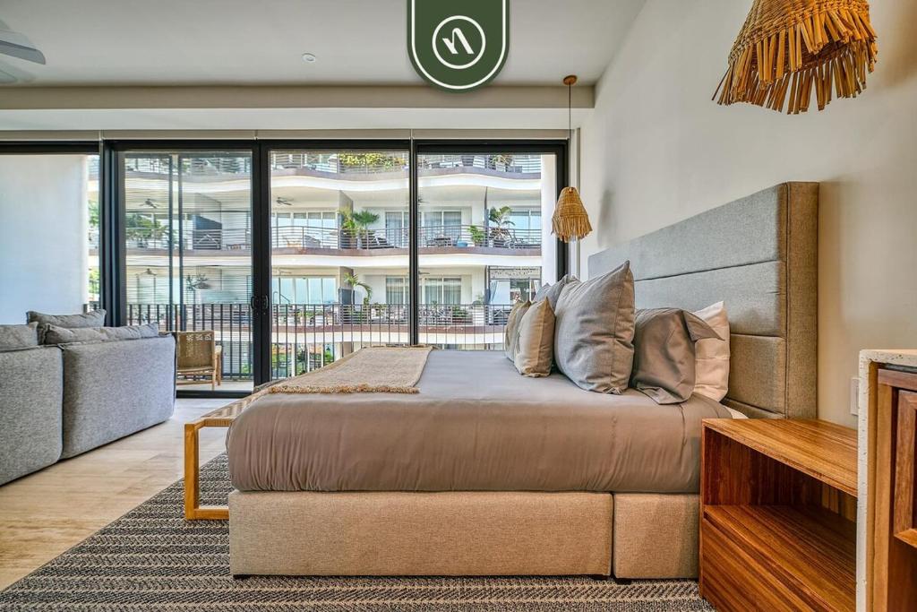 Luxury 1 BR Condo in Romantic Zone - Infinity Pool - 2