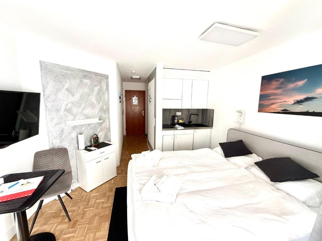 Apartment Studio im Zentrum- Schwimmbad und 400m von Skiliften entfernt by Interhome - 2