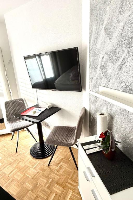 Apartment Studio im Zentrum- Schwimmbad und 400m von Skiliften entfernt by Interhome - 4