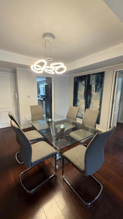 Paramont Signature - 3