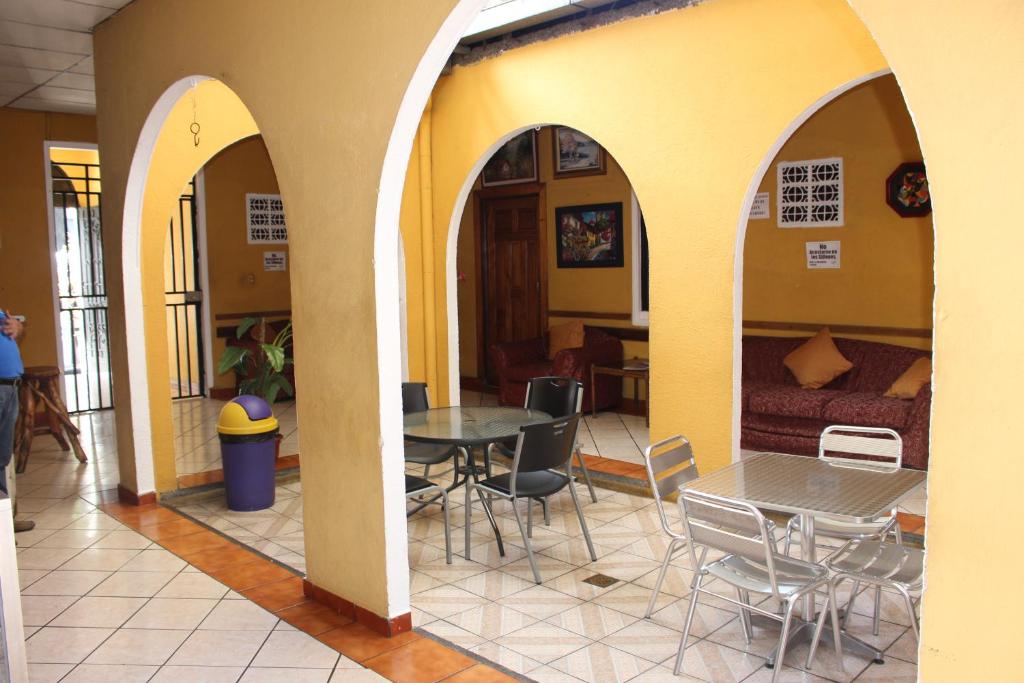 Hotel Pasadena II photo