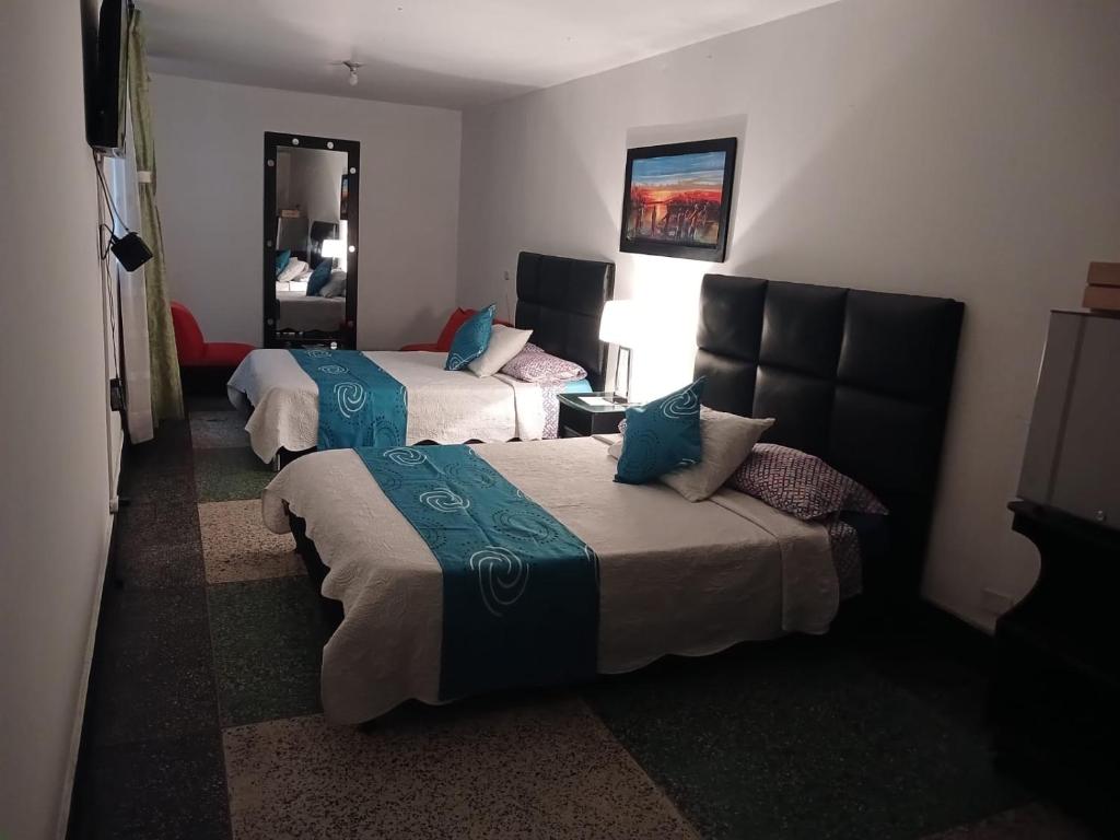 HOTEL GALICIA PLAZA - 4