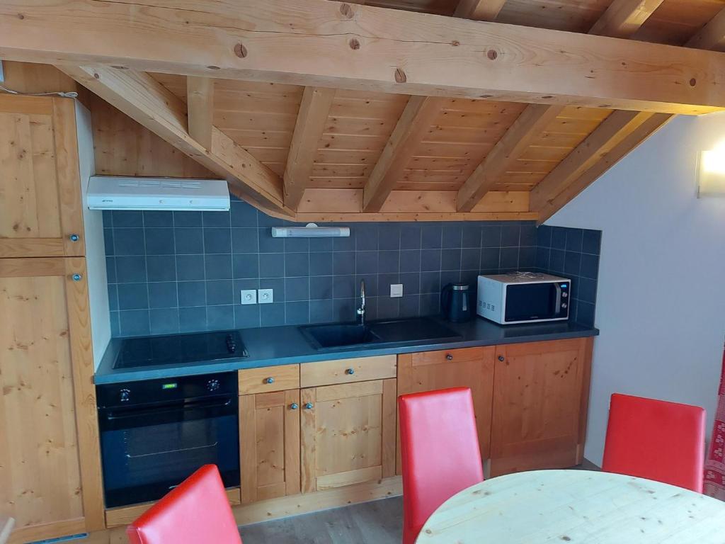 Appartement 3 pièces, 6 pers., balcon exposé Sud, parking - FR-1-263-257 - 3