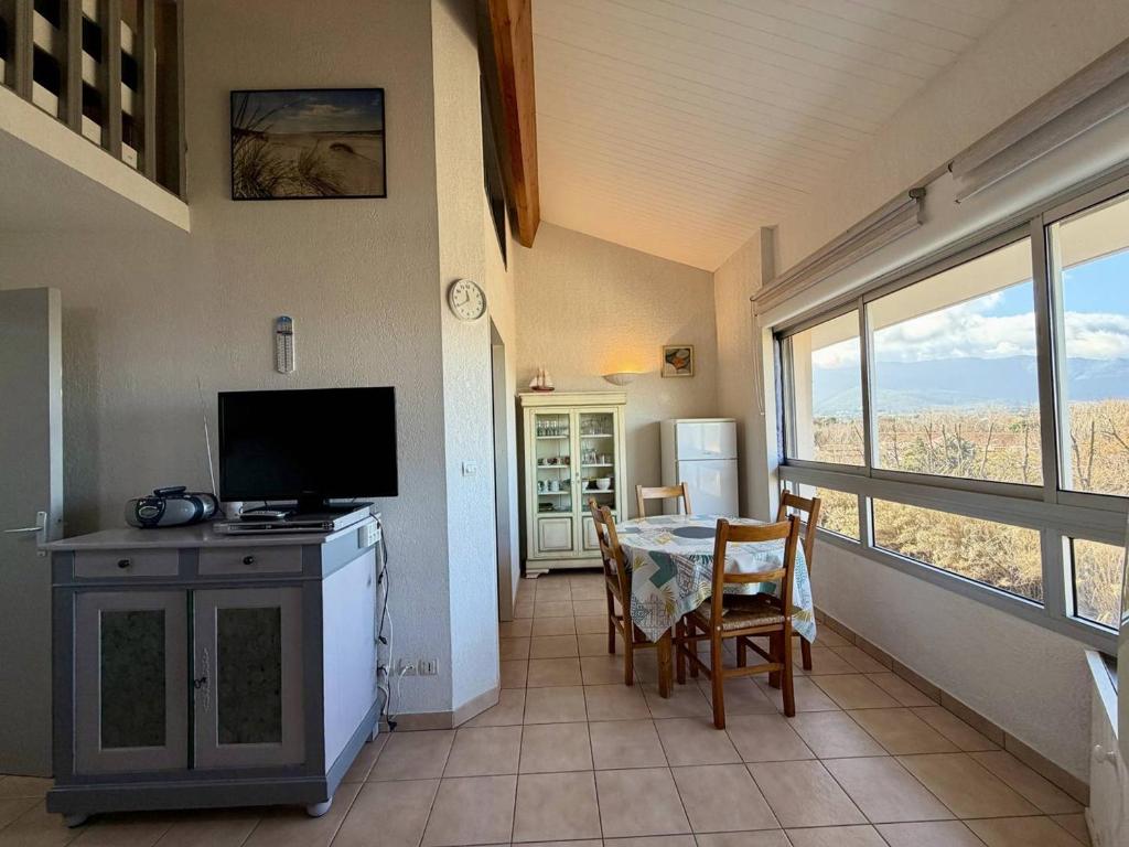 Confortable T2 Mezzanine avec Piscine, Parking, près Plage Argelès-sur-Mer - FR-1-388-250 - 3