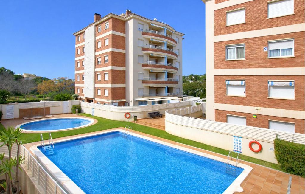 Gorgeous Apartment In Calafell With Swimming Pool - 2