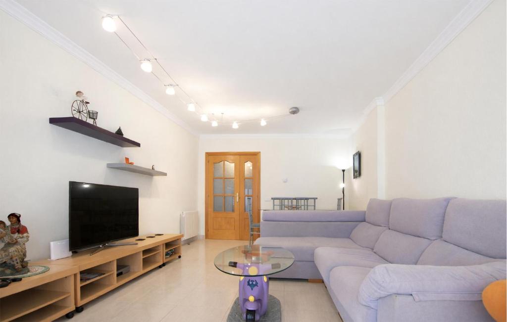 Gorgeous Apartment In Calafell With Swimming Pool - 4