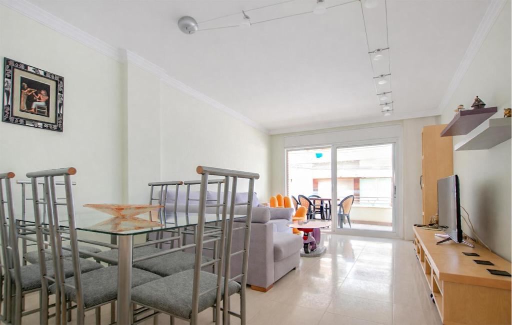 Gorgeous Apartment In Calafell With Swimming Pool - 5
