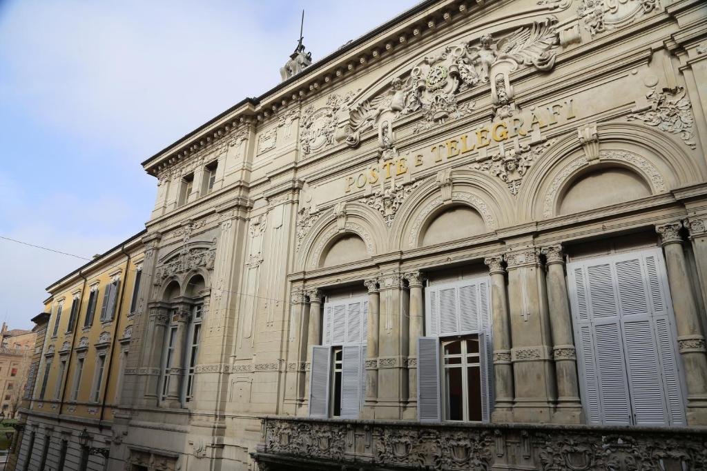 LA VIOLETTA DI PARMA // DEL DUCATO - 4