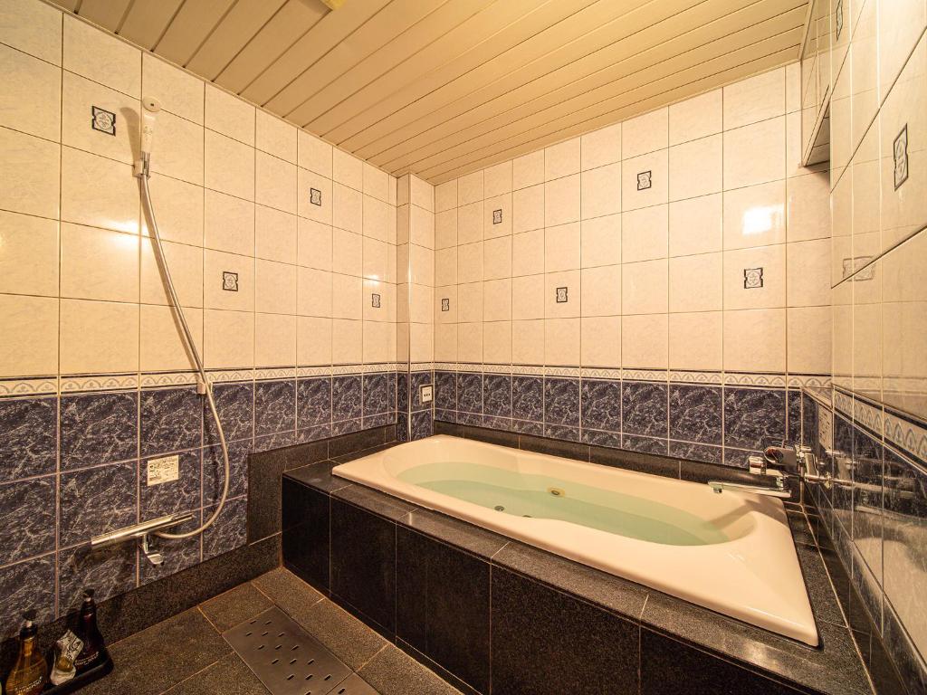 Bathroom, Hotel Metro (Adult Only) in Yokohama
