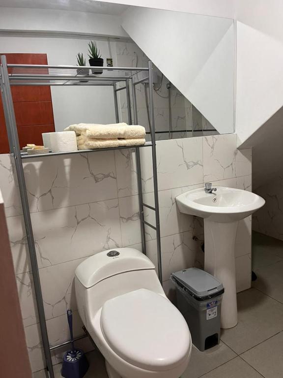 DEPA DE 90m2 A 10 MINUTOS DEL CENTRO - 4
